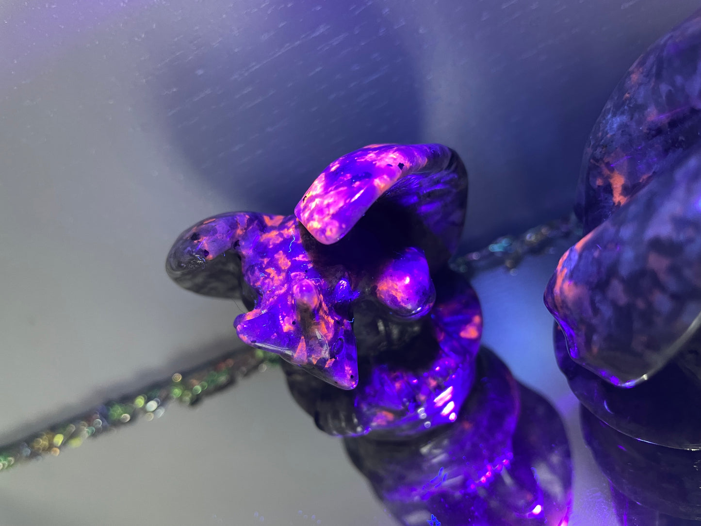 Yooperlite Fluorescent Sodalite Crystal Gemstone Gargoyle Carving