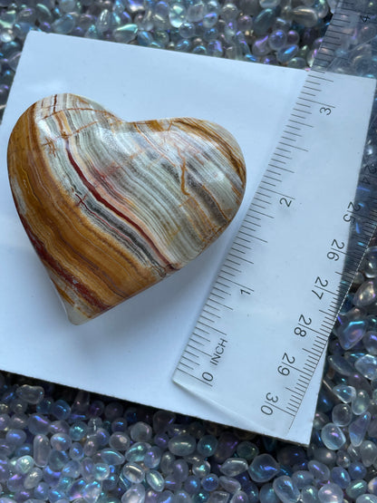 Banded Onyx Crystal Gemstone Heart Carving (1)